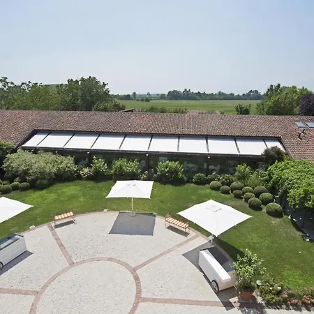 Tenuta La Cascinetta Hotel 4*