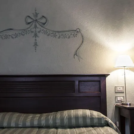 Hotel Tenuta La Cascinetta 4*