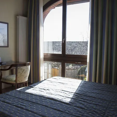 Tenuta La Cascinetta 4* Buriasco