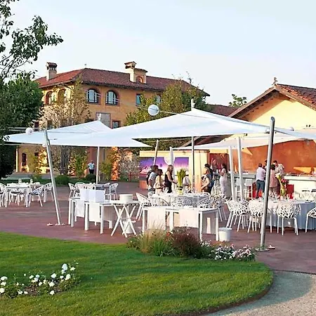 Tenuta La Cascinetta Hotel 4*