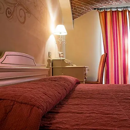 Tenuta La Cascinetta Hotel Buriasco