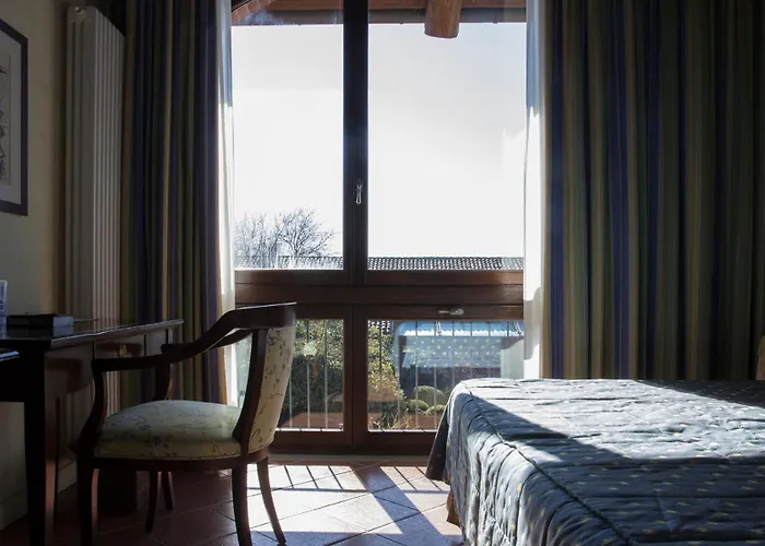 Tenuta La Cascinetta Otel 4*